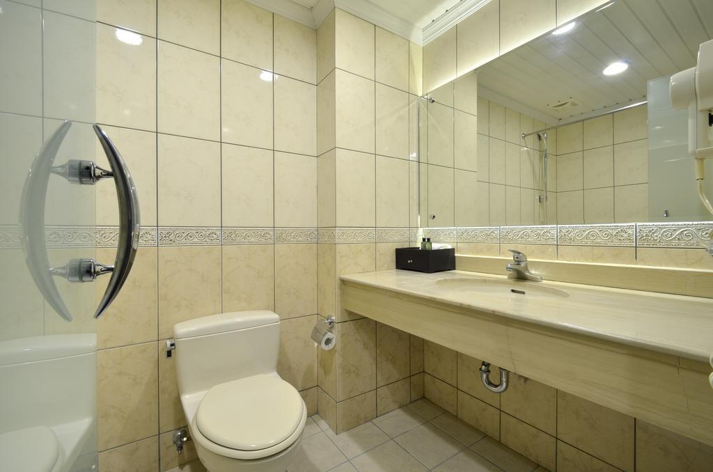 Hi-Yes Hotel Taoyuan Zhongli Quarto foto